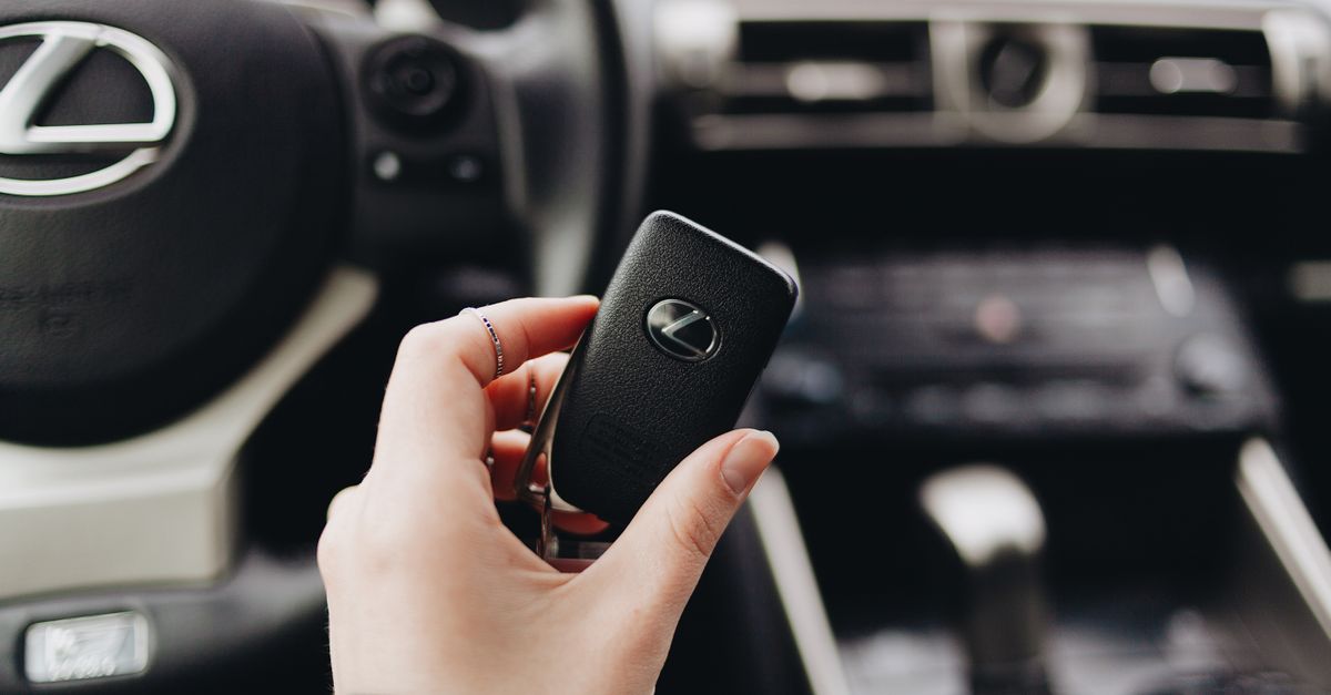 Acura car key fob — Maplewood Locksmith