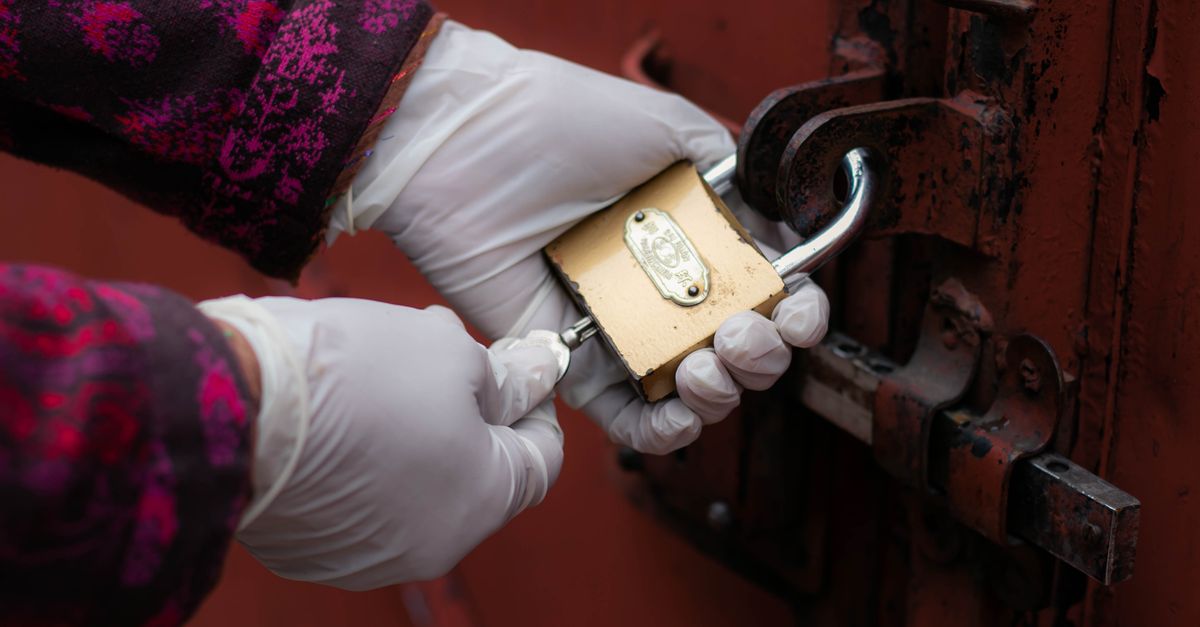 locksmith unlocking front door — Maplewood Locksmith