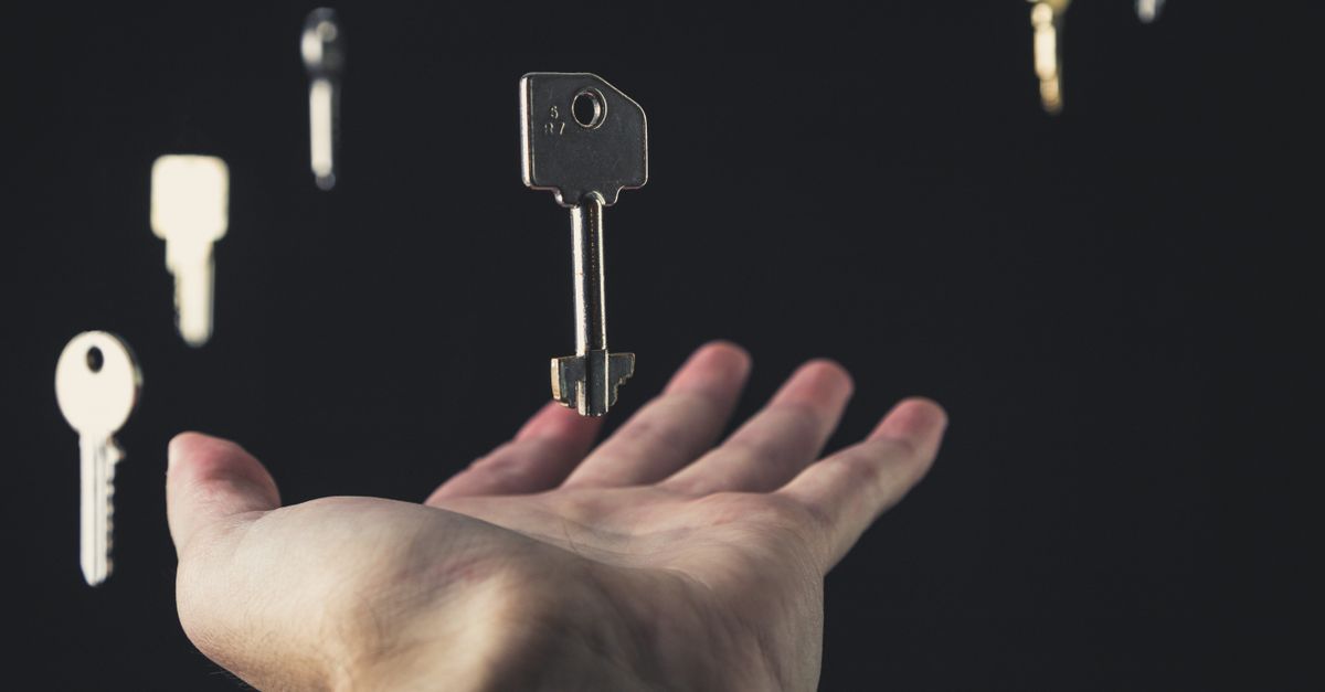 key maker professional — Maplewood Locksmith