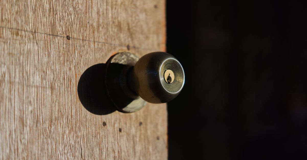 deadbolt installation — Maplewood Locksmith